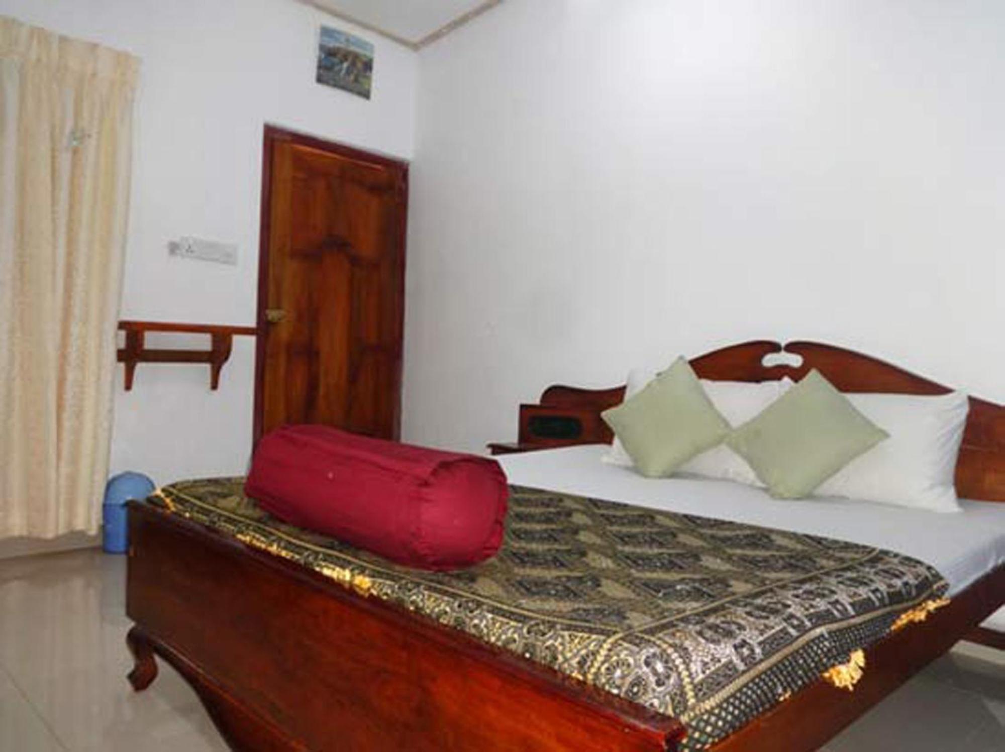 Dutch Bay Beach Cottages Trincomalee Buitenkant foto