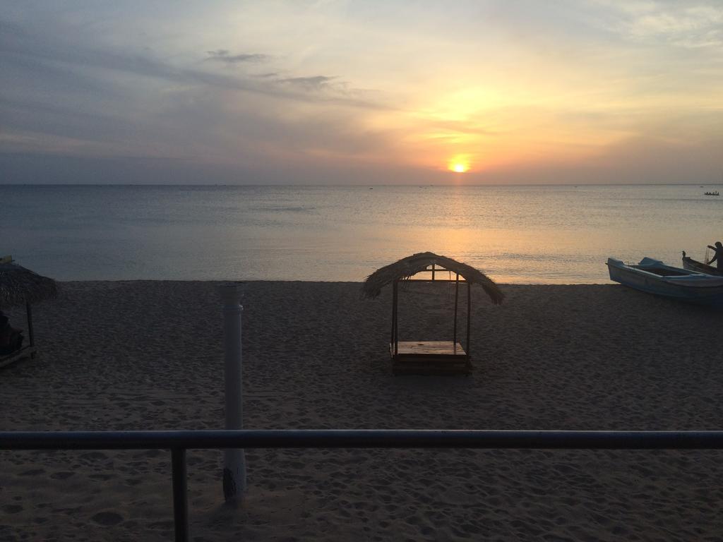 Dutch Bay Beach Cottages Trincomalee Buitenkant foto